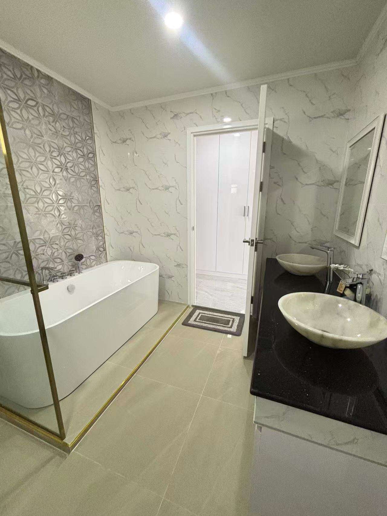 Image 20251203043254