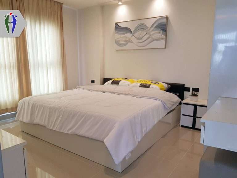Condo 51 sqm Corner unit, High Floor for Rent Close to South Pattaya.