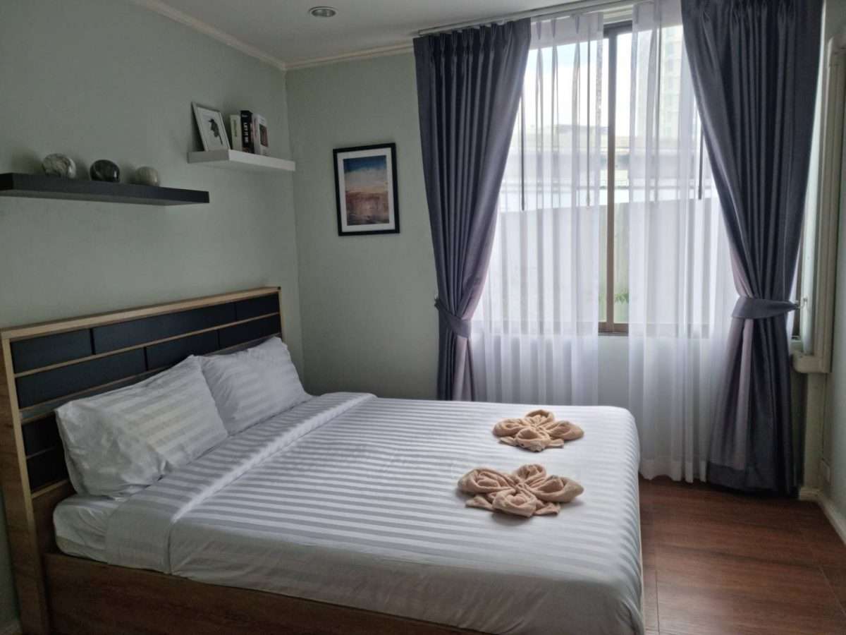 Sale and Rent Town House 3.5 Storey 2 Beds 2 Baths  Sukhumvit44  ขายทาวเฮาส์ 3.5 ชั้น สภาพดีตกแต่งพร้อม  สุขุมวิท 44 — photo 3