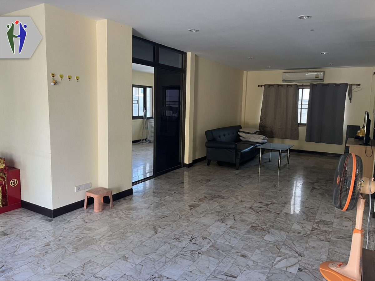 Single House 2 Stories for rent at Central Pattaya Sukhumvit — photo 2