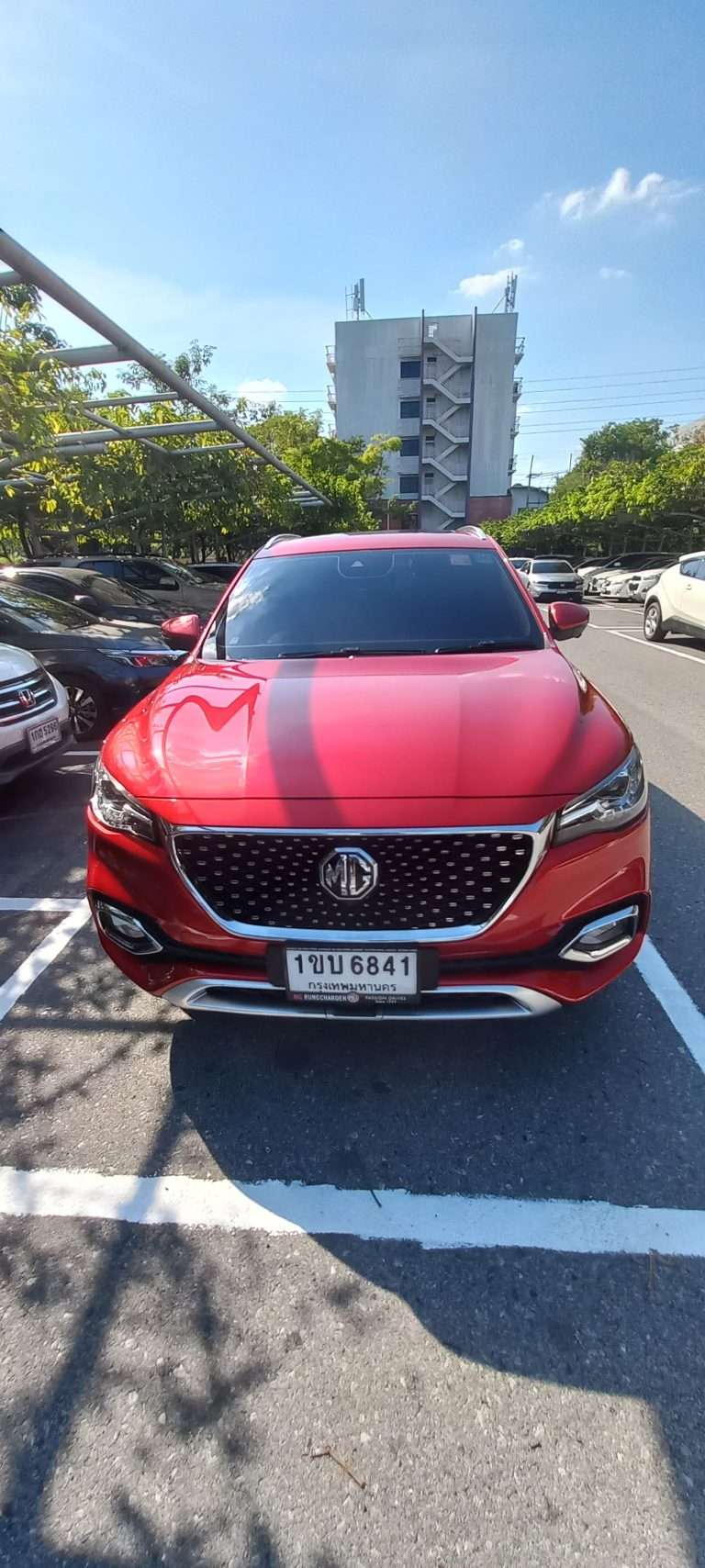 Urgent Sale! MG HS 1.5 X SUV (Top Spec), Red Panoramic Sunroof | One-owner private car | Excellent condition  Model Year: 2020 (Registered: January 2021)