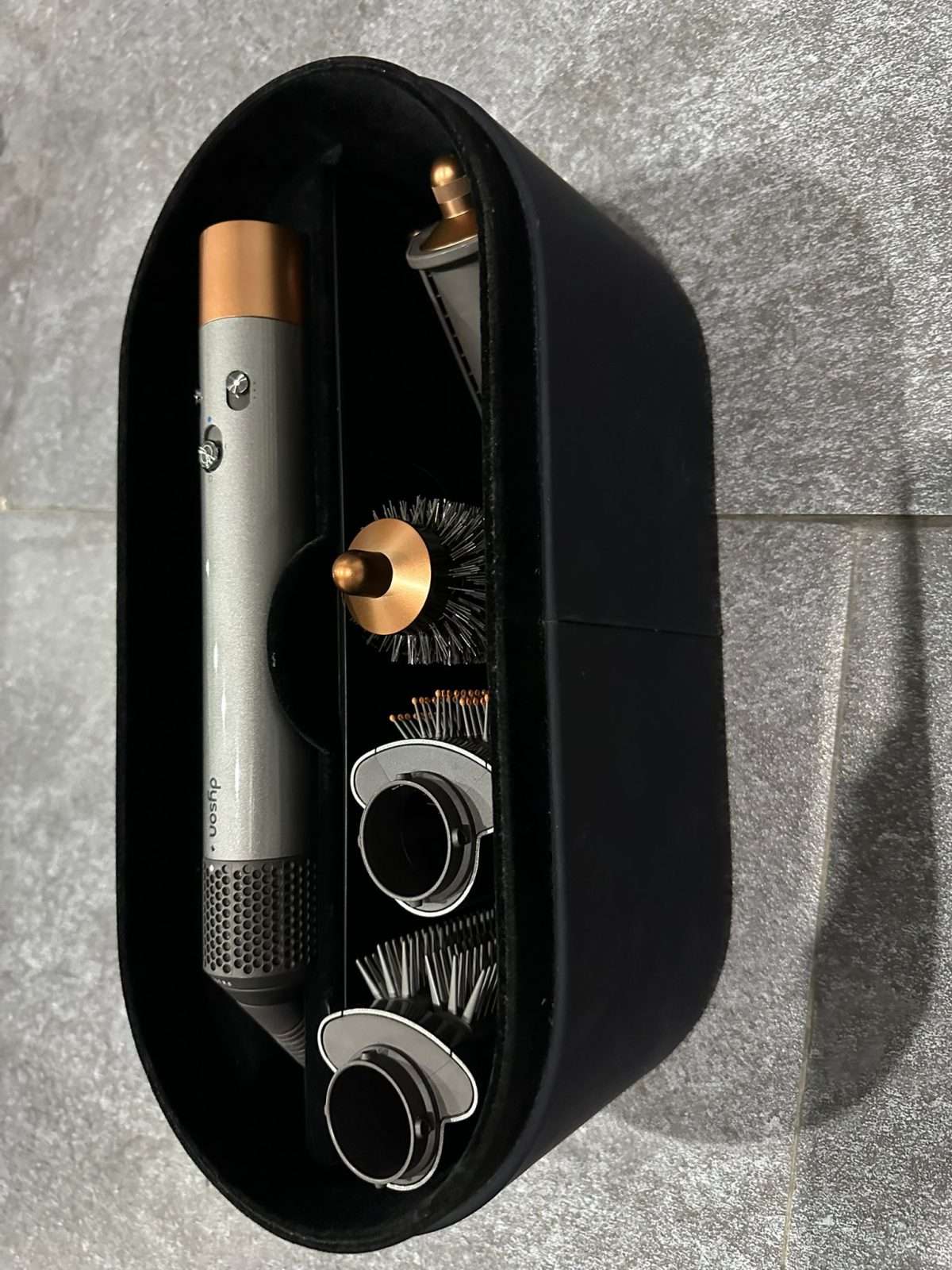 Dyson Airwrap i.d.™ multi-styler and dryer – Straight+Wavy — photo 2