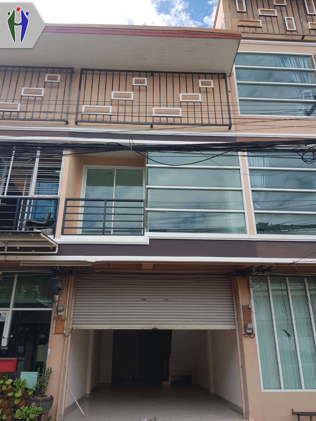 Commercial building, Soi Khao Talo, Pattaya, for rent. 10000