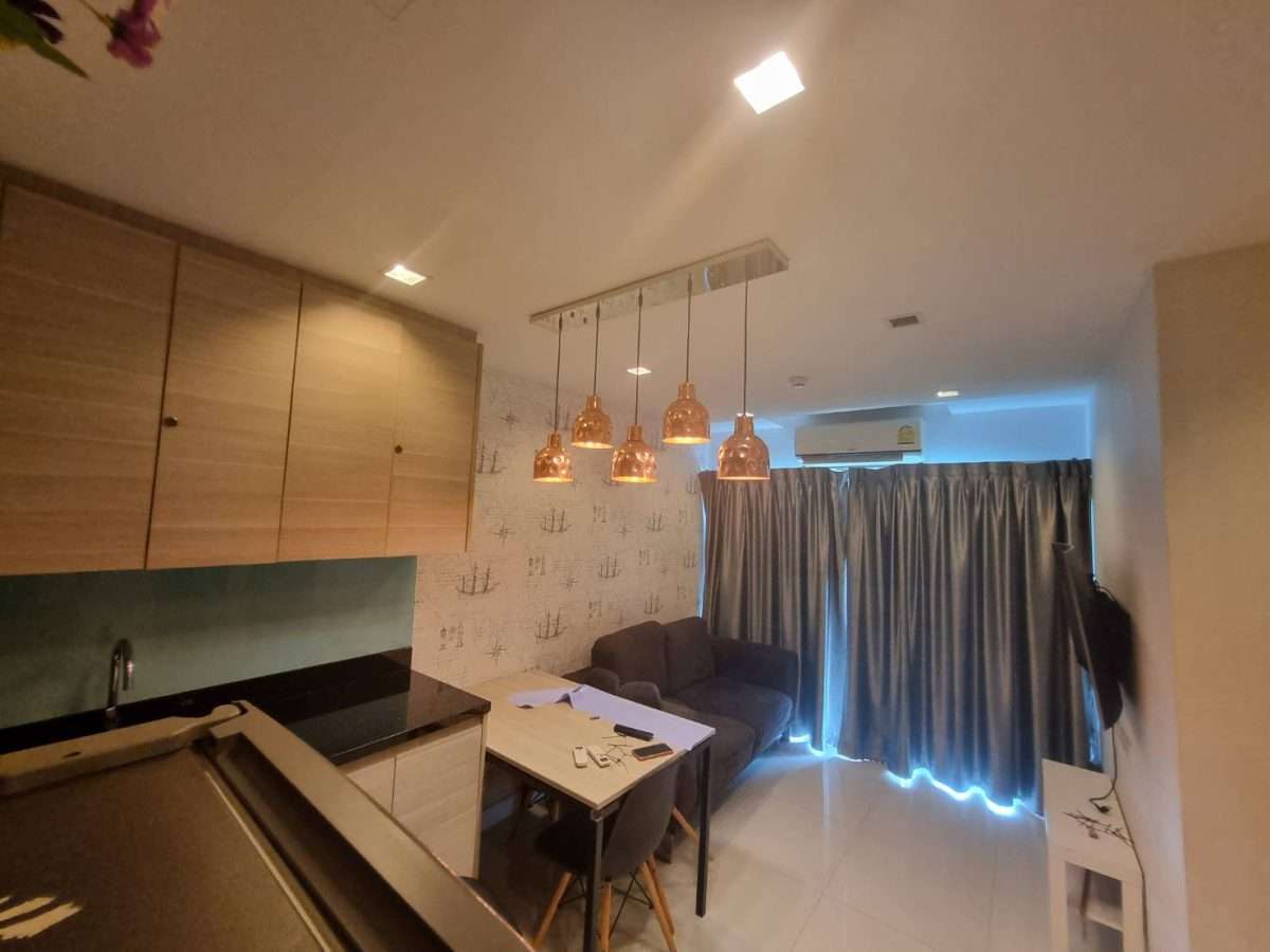 NICE CONDO BIG ROOM FOR SALE FREE FULLY FURNISHED WITH POOL AND NEAR BEACH ขายคอนโดใกล้ทะเล นาจอมเทียน ฟรีเฟอร์ — photo 3