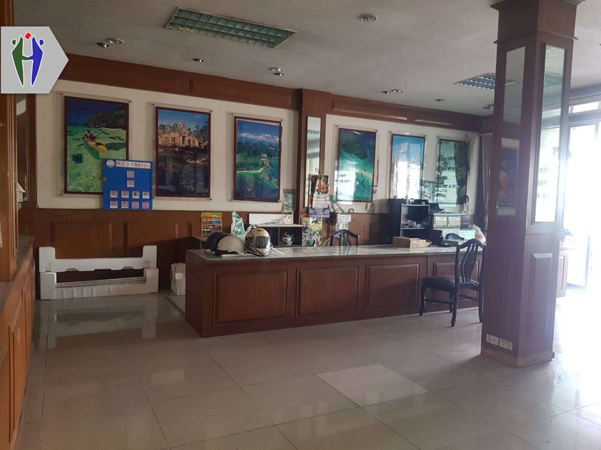 Commercial building for rent in North pattaya, Sukhumvit Road. — photo 2