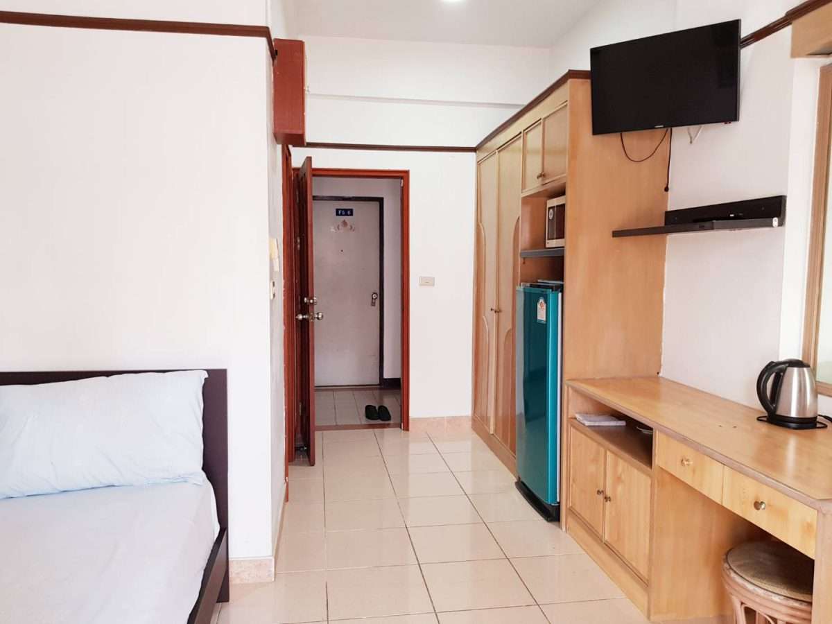 Condo for Rent 6,000 baht Jomtien  Pattaya