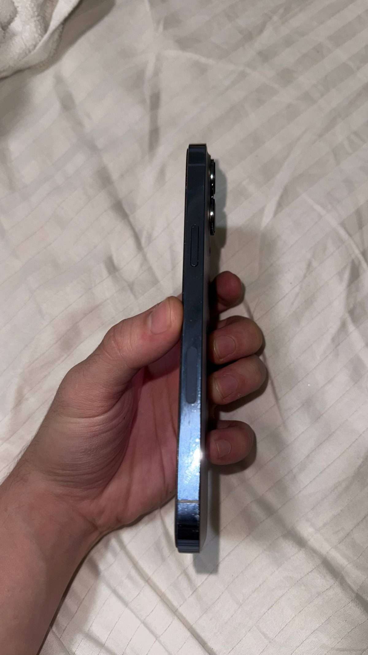 iPhone 13 Pro Max — photo 3