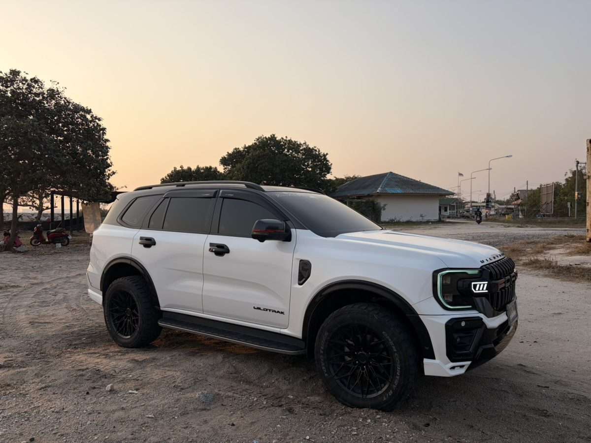 Ford Everest 2023 เจ้าของขายเอง สภาพสวย พร้อมโอน — photo 2