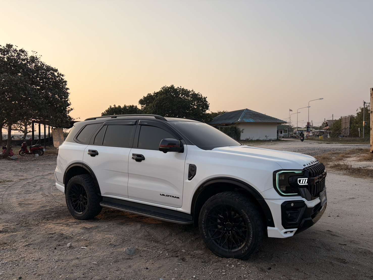 ด้านข้าง