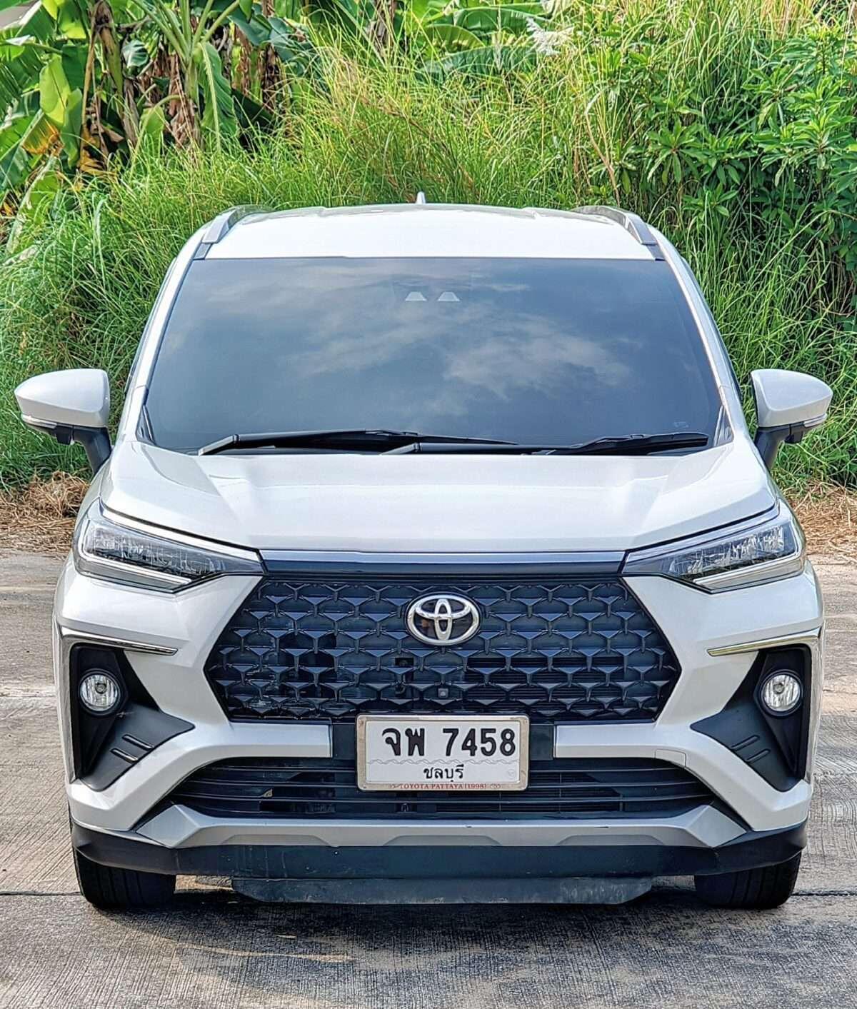 Toyota Veloz 1.5 Premium 2023 — photo 3