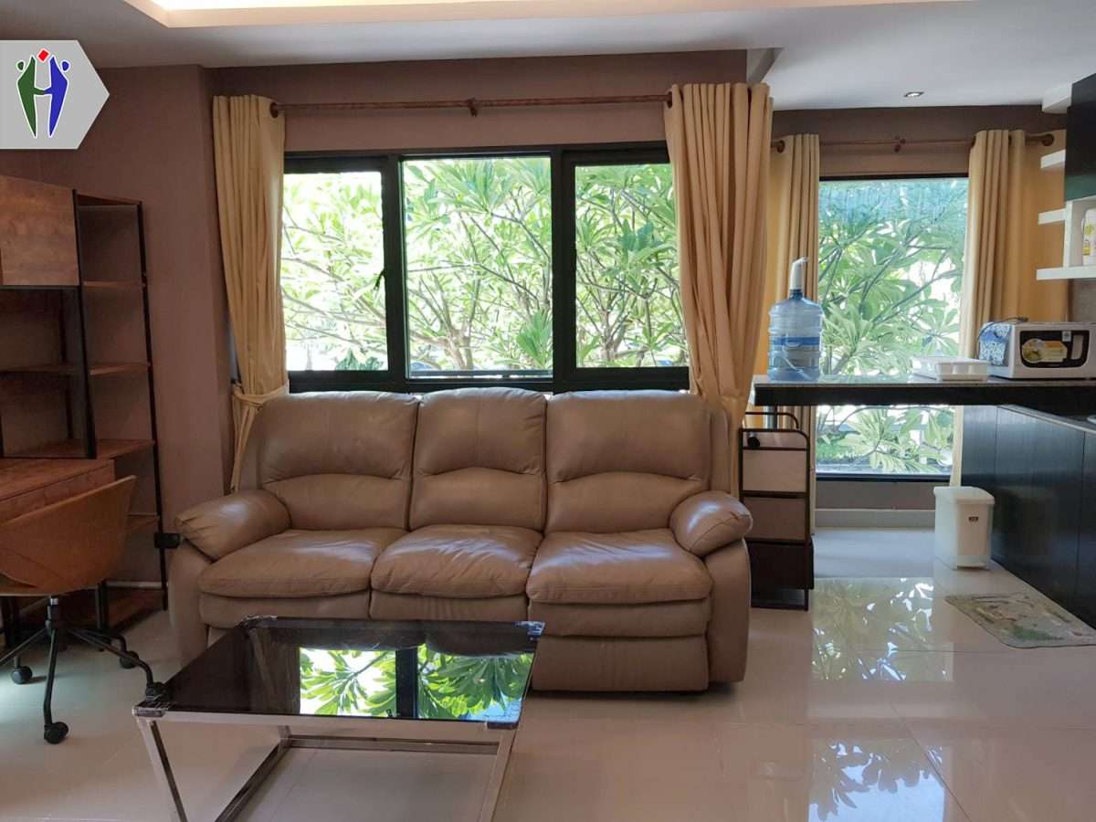 Condo 51 sqm Conner for Rent Close to South Pattaya. — photo 3