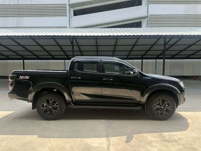 2023 Isuzu V-Cross 3.0 4×4 Aut. M-spec 4-Door Double cab (Top Model) -17.000km- Pristine condition