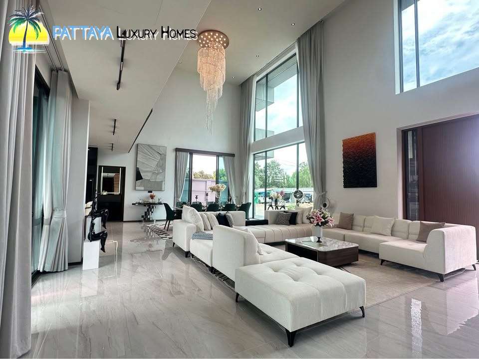 Luxury Pool Villa Mansion near Tara Pattana Intl. School