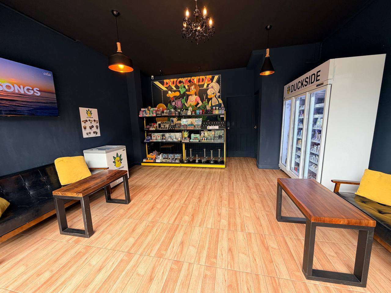 photo 2569 03 12 10 02 29