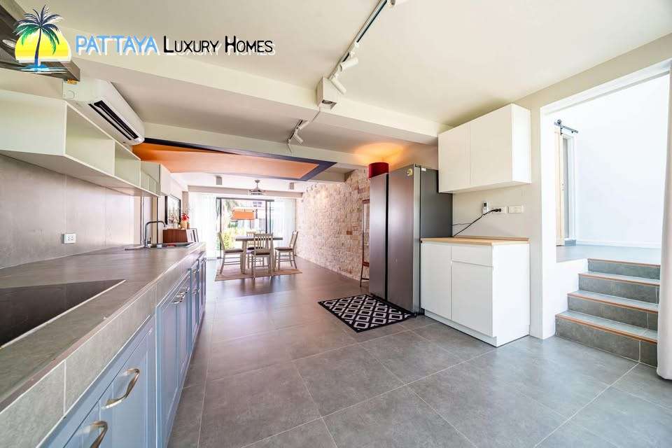 13 5mb pool villa mabprachan 4bed 3baht (7)