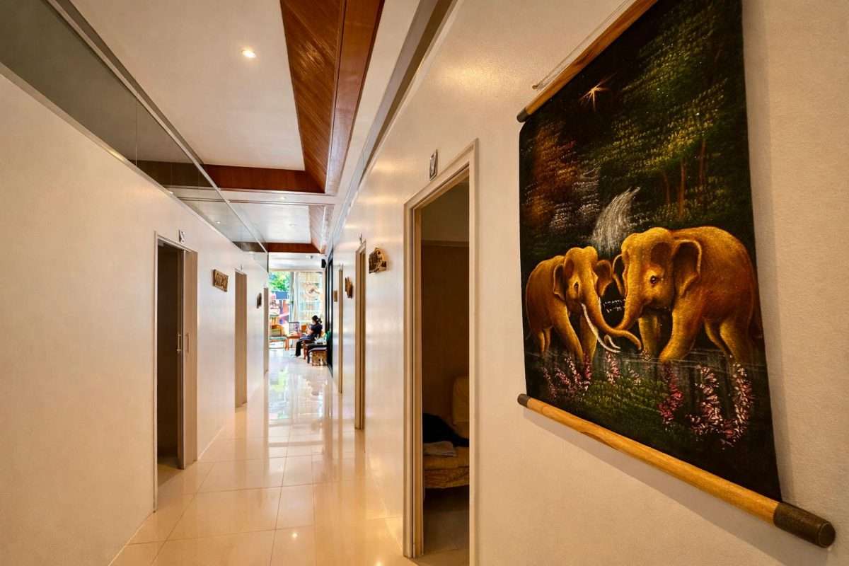 Own a Turn-Key Business in Phuket (Kata) — photo 2
