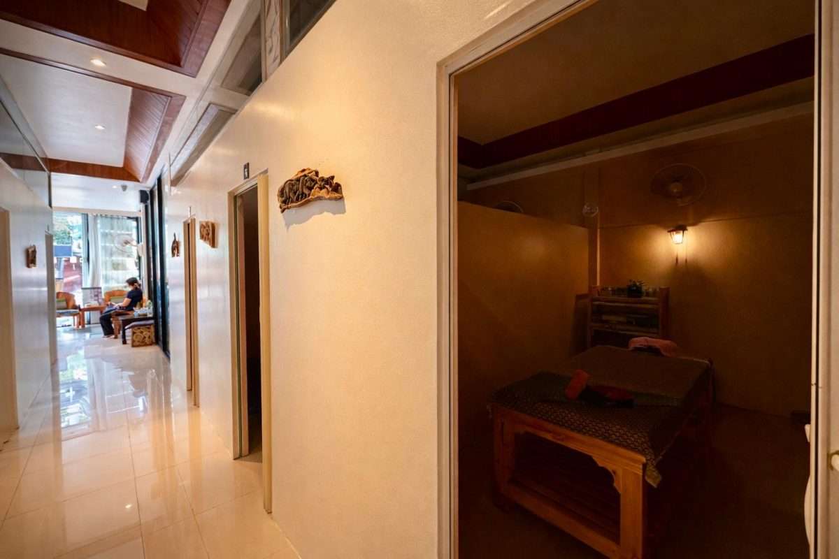 Own a Turn-Key Business in Phuket (Kata) — photo 3