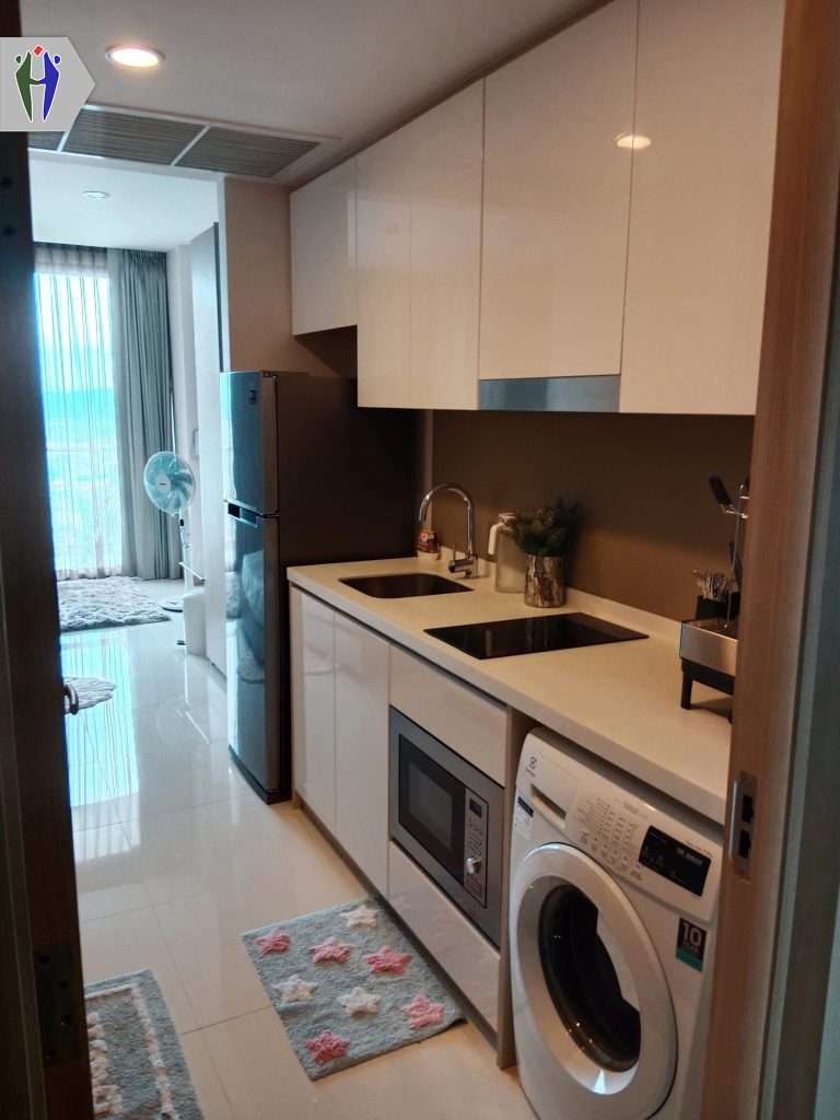 Reviera Wongamat Condo for rent