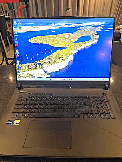 2023 ASUS ROG STRIX 18 GAMING LAPTOP