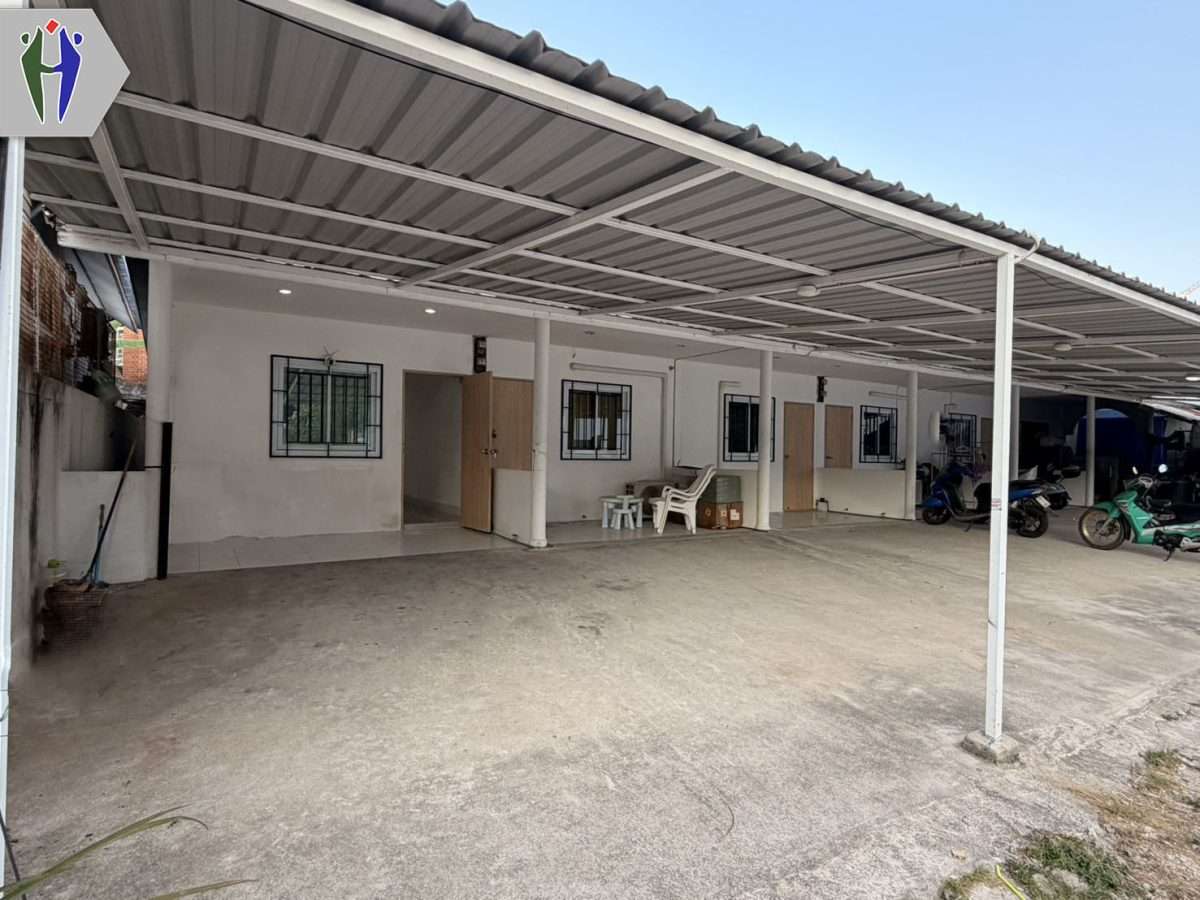 Office for rent Jomtein, Corner unit with Air condition