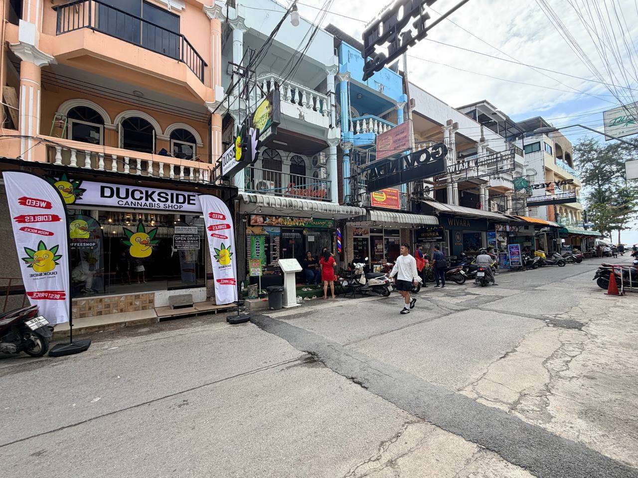 photo 2569 04 21 12 59 42