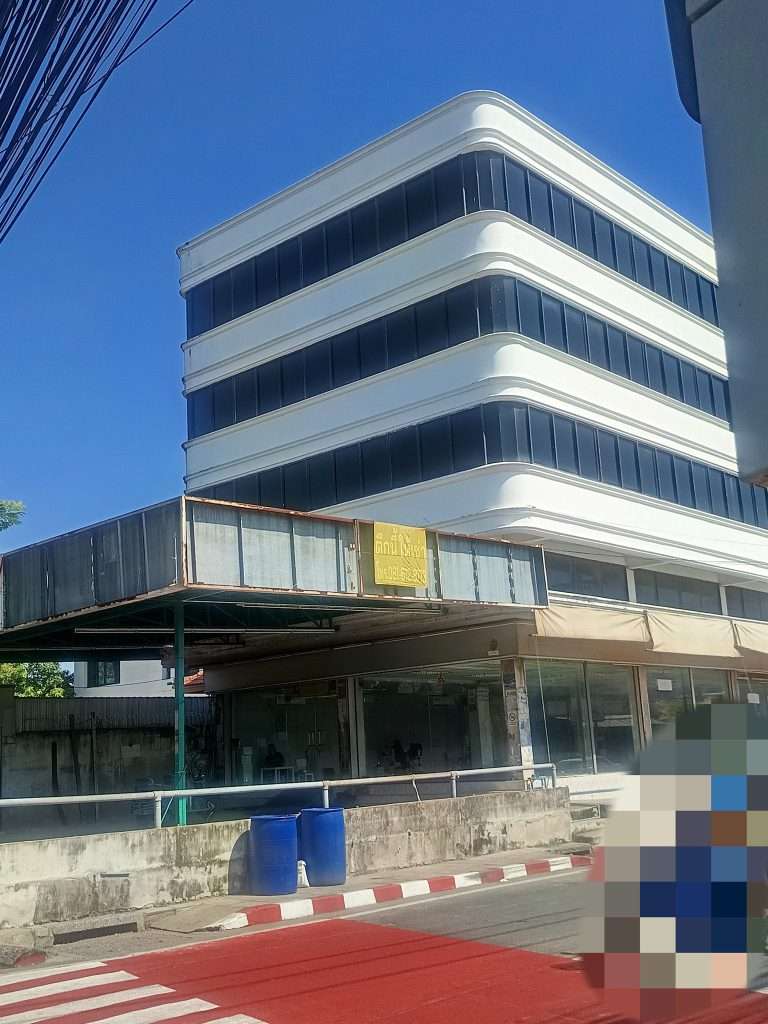 Warehouse and Show Room for rent in Prawet Bangkok