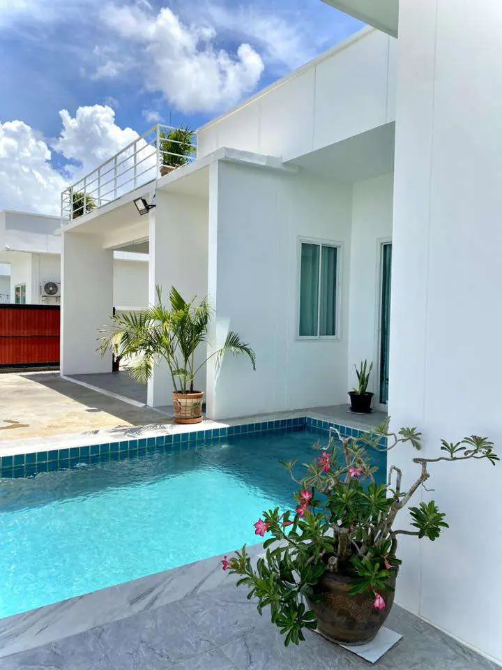 pool villa pattaya
