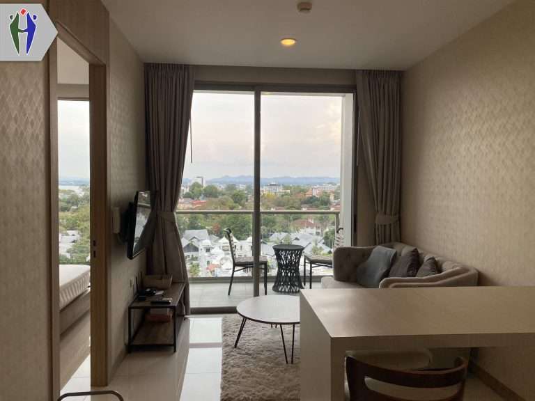 Reviera Wongamat Condo for rent