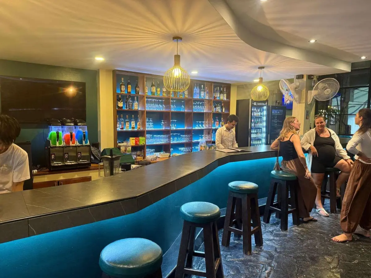 Bar & Entertainment Venue in Koh Samui — photo 2