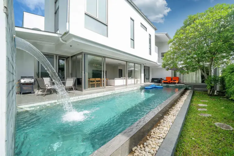 Urgent Sale Spacious 4BR Pool Villa in Wallaya, Bang Tao