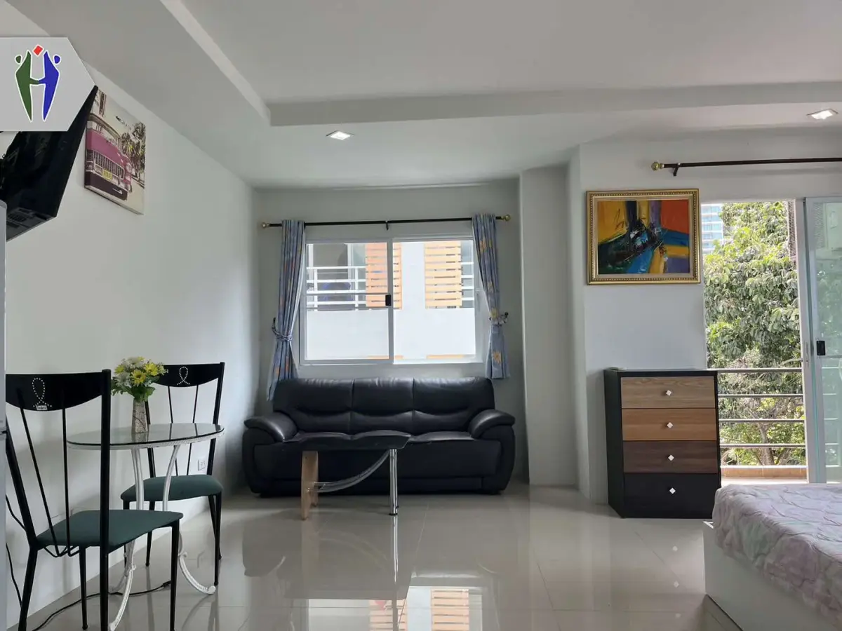 Condo for rent Next to Jomtien Beach 9000 baht — photo 1