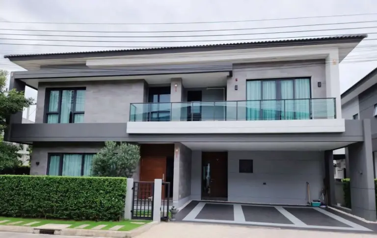 luxury corner house