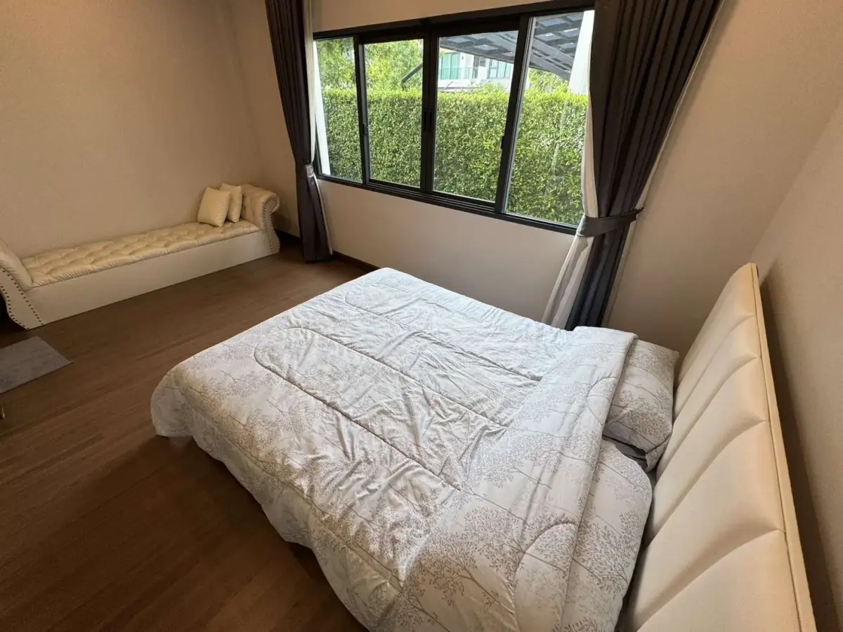 luxury corner house — photo 2