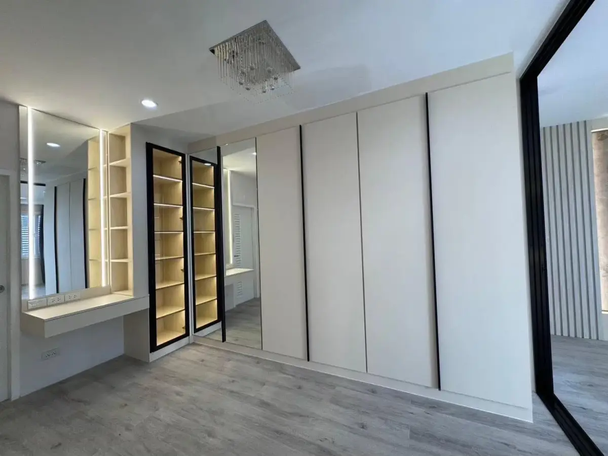 Custom Built-In Furniture in Pattaya – TV Cabinets, Wardrobes, Kitchens, and Storage — photo 2