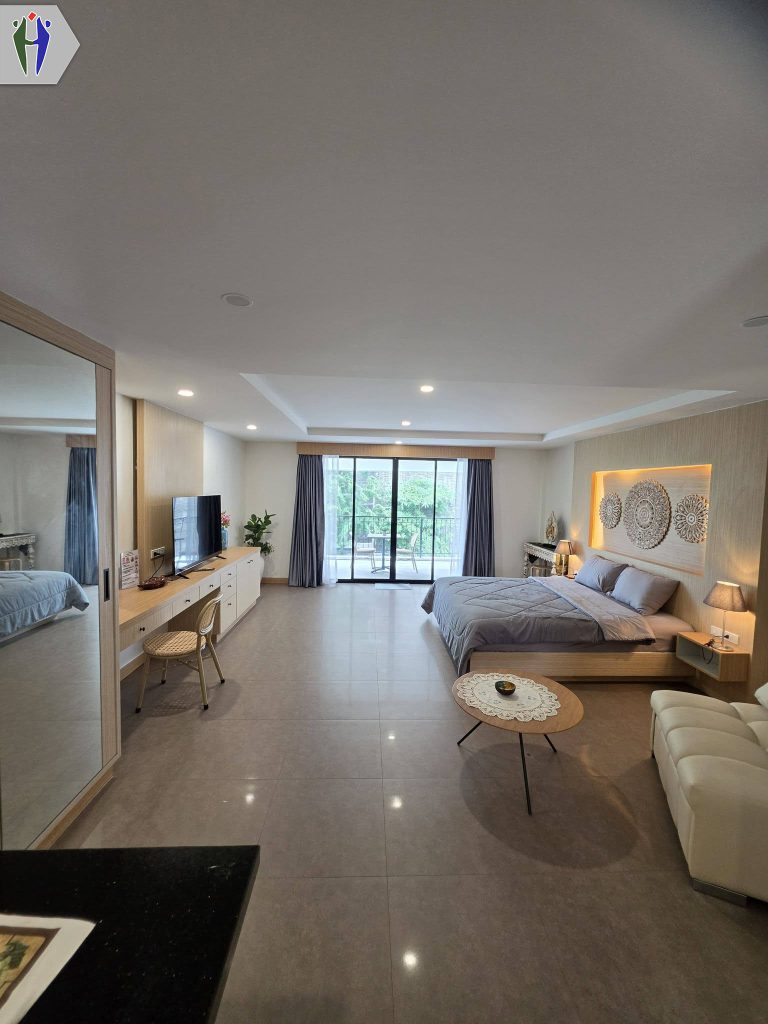 Hotel room service Pratanmak Pattaya, Free Wifi