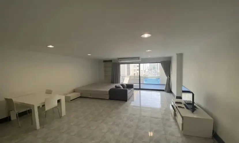 For Sale: Studio Condo at Bangna Complex, Bangkok — photo 2
