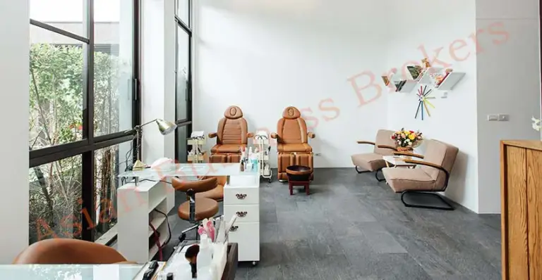 4801040 Cozy Nail Salon in Residence Building in Rawai, Phuket