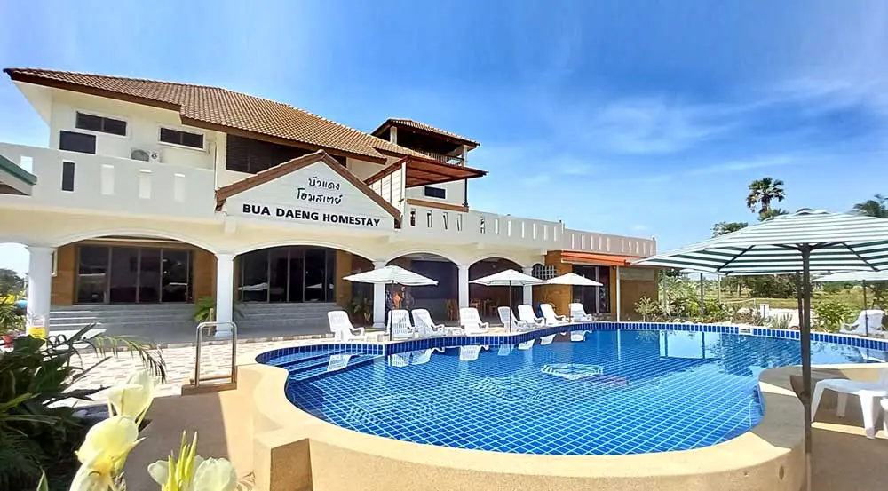 Unique lifestyle property for sale in Udon Thani near the Red Lotus Lake — photo 2