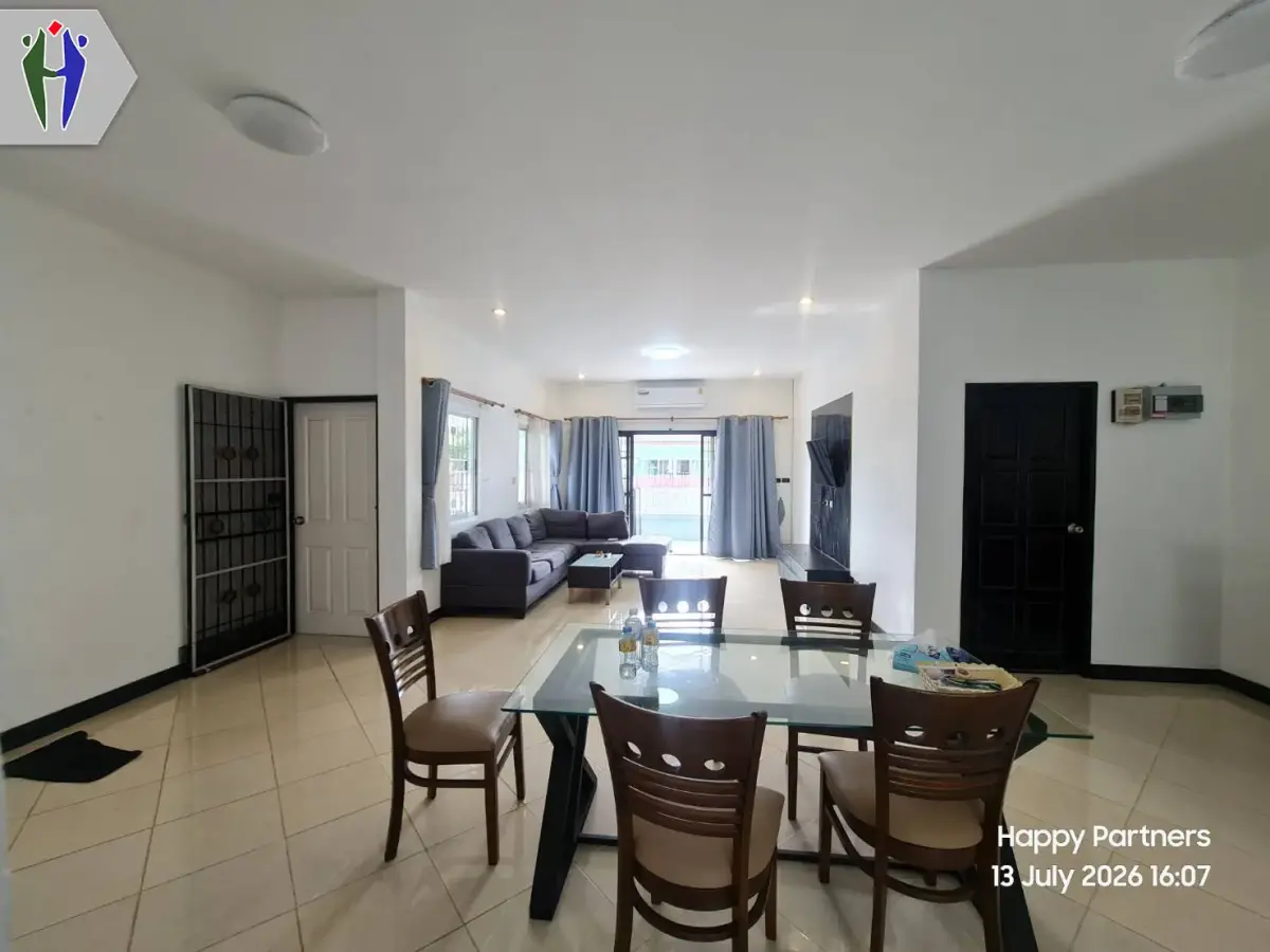 Single house for rent in Soi LabLae, with pool — photo 3