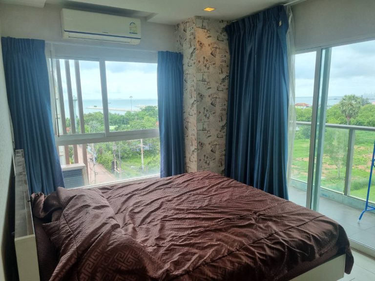 CONDO FOR SALE WITH A BEAUTIFUL VIEW   2 BEDROOMS, 2 BATHROOMS, FREE APPLIANCES ARE PROVIDED AT NA JOMTIEN CHONBURI