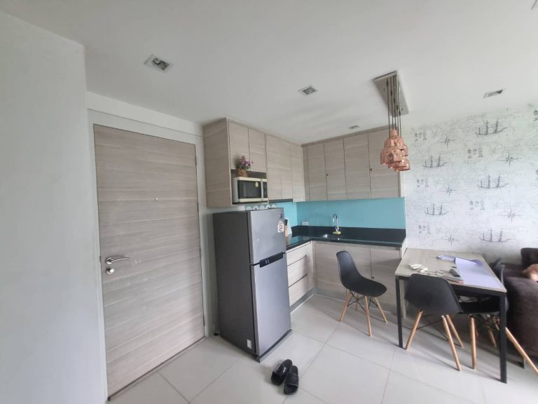 CONDO FOR SALE AT SATTAHIP PATTAYA NA  FREE APPLIANCES ARE PROVIDED