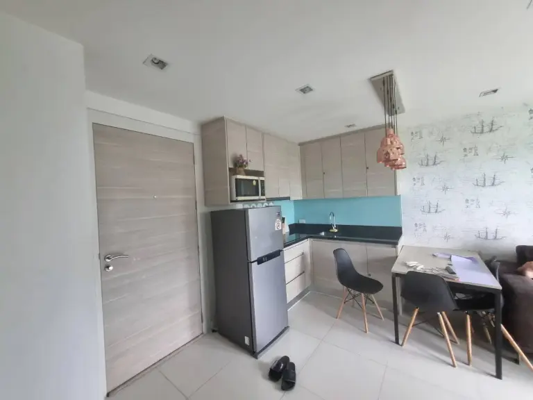 CONDO FOR SALE AT SATTAHIP PATTAYA NA  FREE APPLIANCES ARE PROVIDED