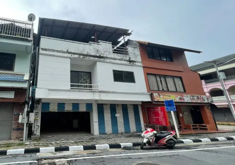 For Sale: Three Shophouses on Chaweng Beach Road, Koh Samui, Surat Thani