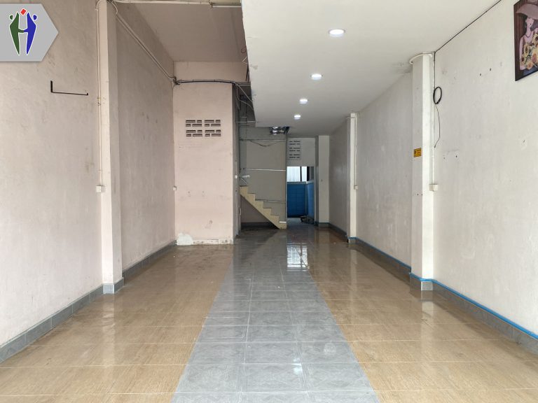 Commercial Building For Rent 15,000 baht, On Tepprasit Road Pattaya