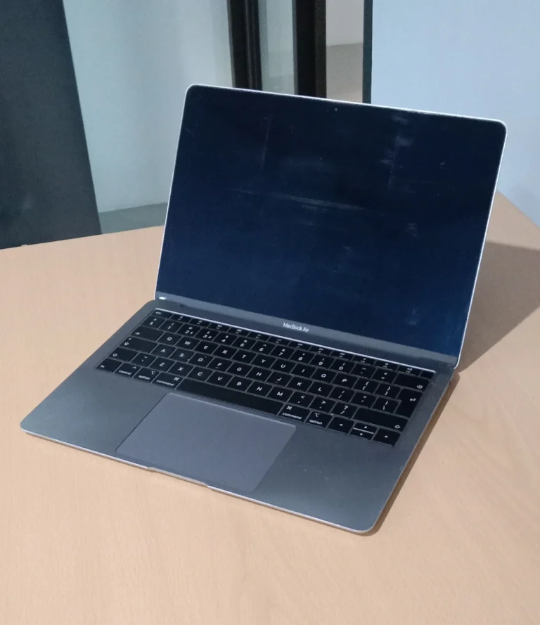 [For Sale/Parts]  MacBook Air (Retina, 13″, 2019) Can be used as a  Mac mini w/ external 📺