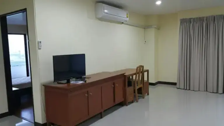 For Sale: 3-Bedroom Condo at Bangna Complex, Bangkok