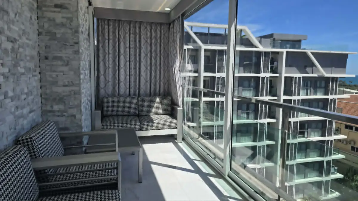 Tropicana Condo — photo 2