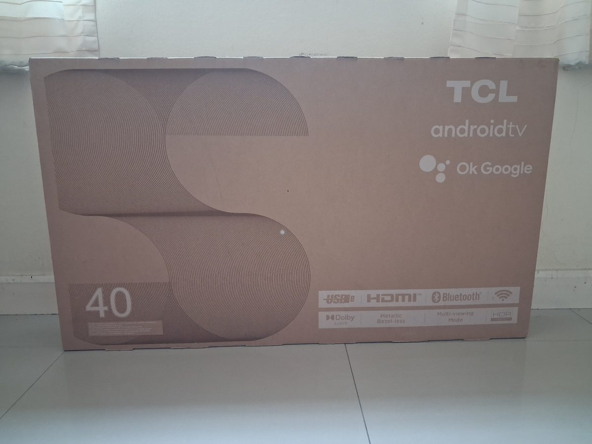 A LED TV 40 inch for sale