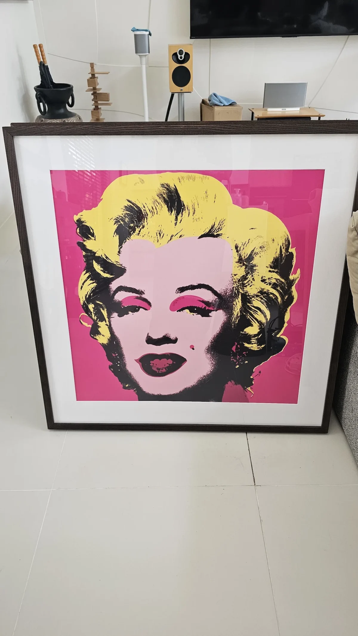 Framed Warhol “Marilyn” Pop Art Print, 90 x 90 cm — photo 1