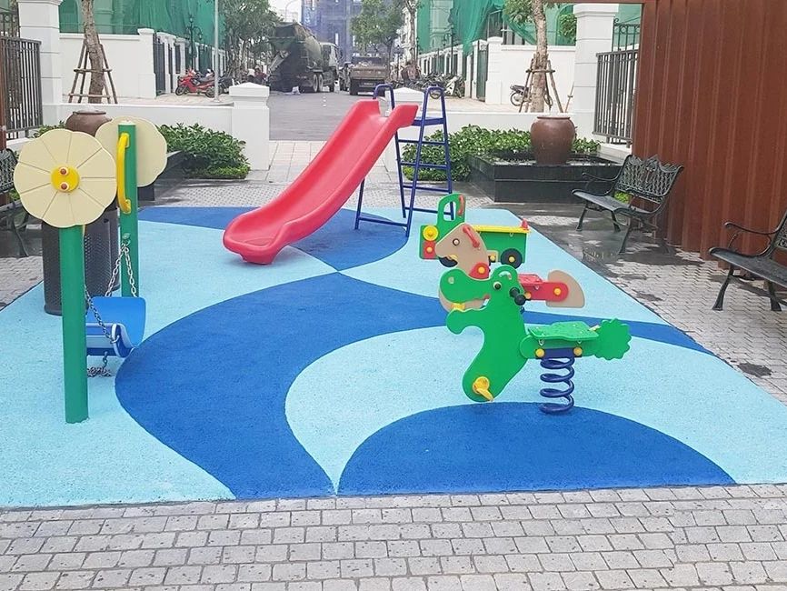 Playground equipment suppliers